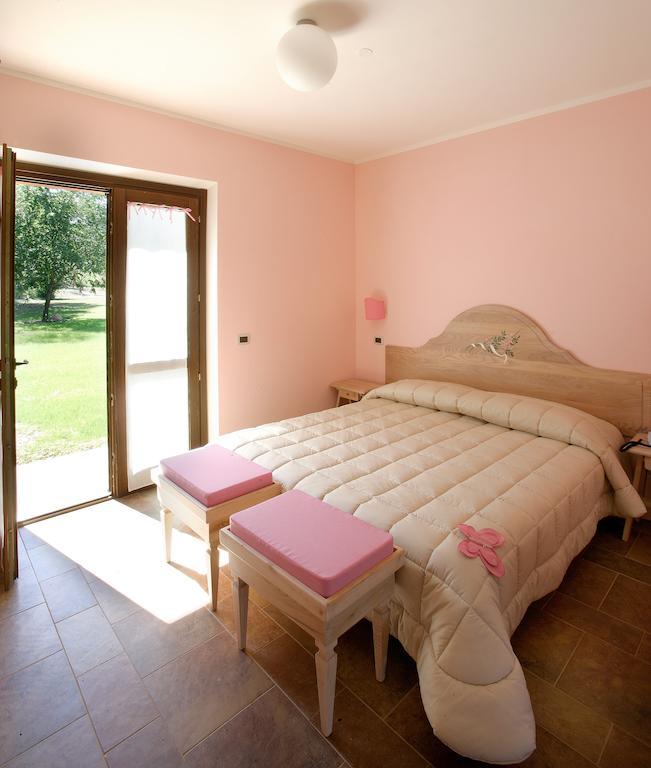 Country House Poggio Fiorito Assisi Szoba fotó
