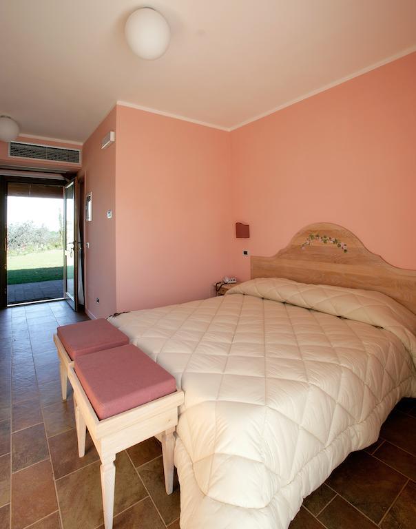 Country House Poggio Fiorito Assisi Szoba fotó